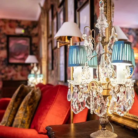 Rosegarden House - By Unlock 2*