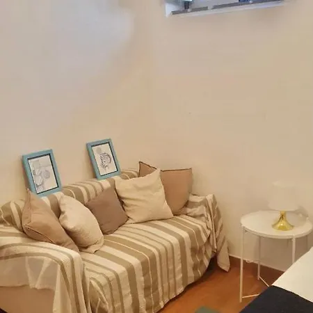 Bed & Breakfast Lanui Vintage Sintra
