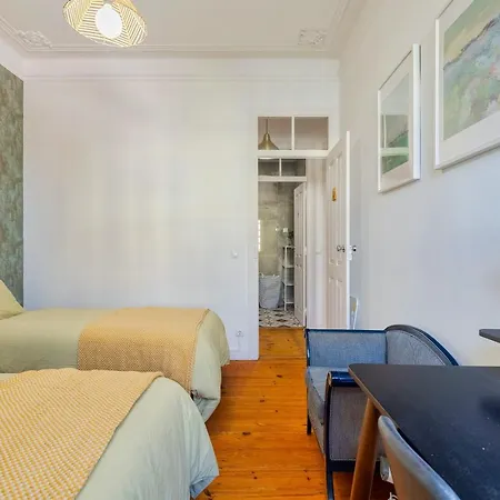 A Casa Amarela De Apartamento Sintra