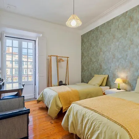 Apartamento A Casa Amarela De *