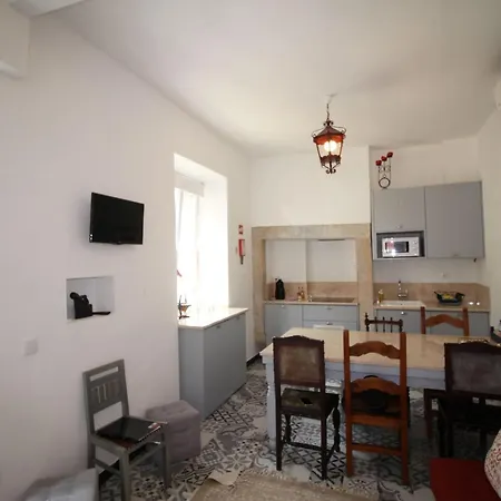 Apartment De Cintra *