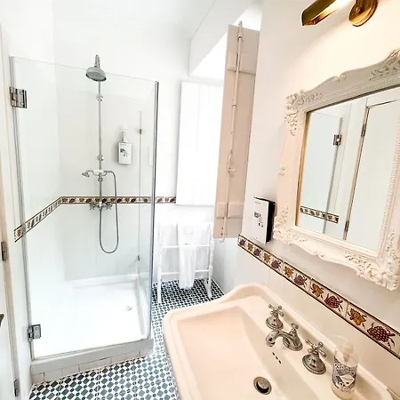 Guest house Casa Do Vinho 4*