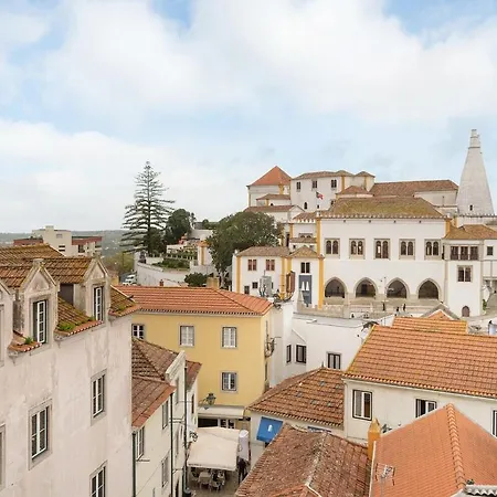 Old Town-palace Views Apartment