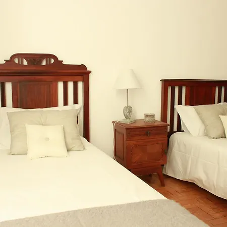 Bed & Breakfast Lanui Vintage Sintra