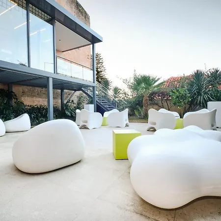 Bliss Hotel