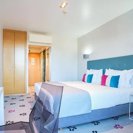 Bliss Hotel