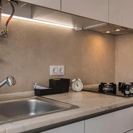 Lovelystay - Mountain View Apartment *