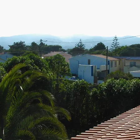 Joivy 3-Br Cottage With Terrace And Garden In Colares *