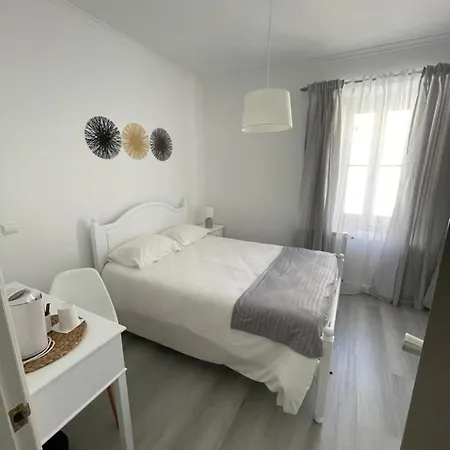 Casa De D. Maria Parreirinha Guest house *