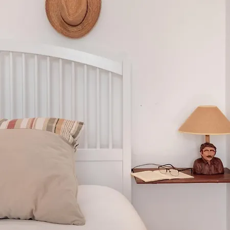 Joivy 3-Br Cottage With Terrace And Garden In Colares * Sintra