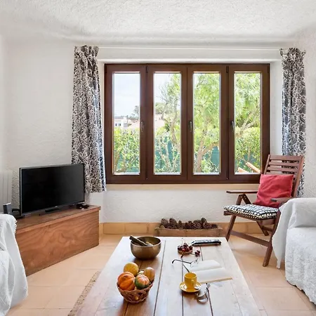 Joivy 3-Br Cottage With Terrace And Garden In Colares *