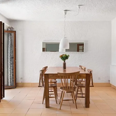 Holiday home Joivy 3-Br Cottage With Terrace And Garden In Colares