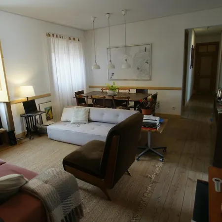Homestay Castro Beach House Sintra