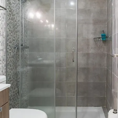 Apartment 2 Bedroom House And Garden Lounge *