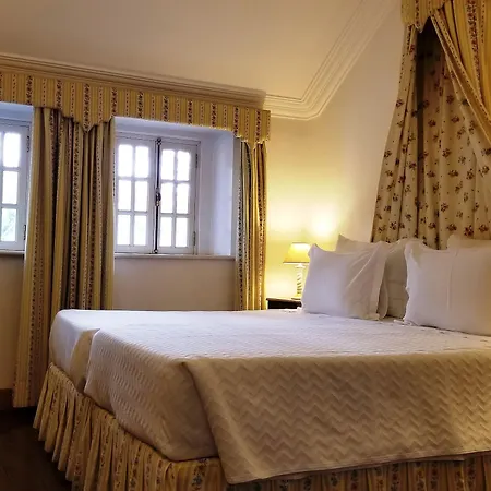 Lawrences Hotel
