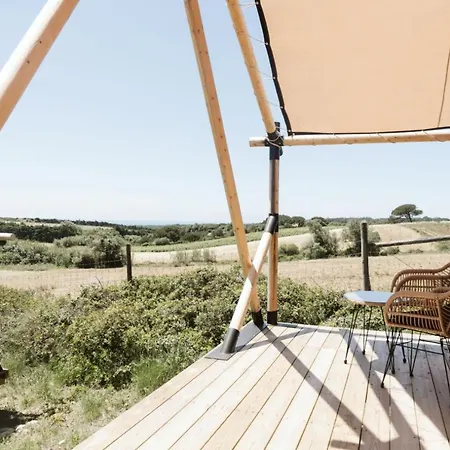 Dreamsea Surf Bed & Breakfast *