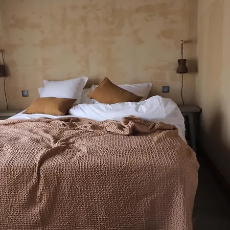 Valley House Bed & Breakfast *