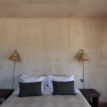 Valley House Bed & Breakfast *
