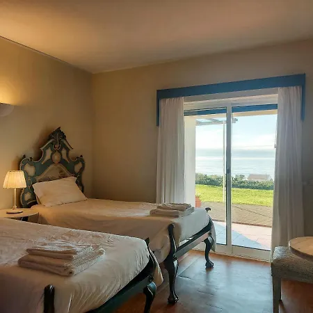 The Beachfront Casa Da Rampa Ii Villa