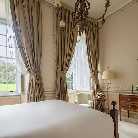 Hotel Tivoli Palácio De Seteais 5*