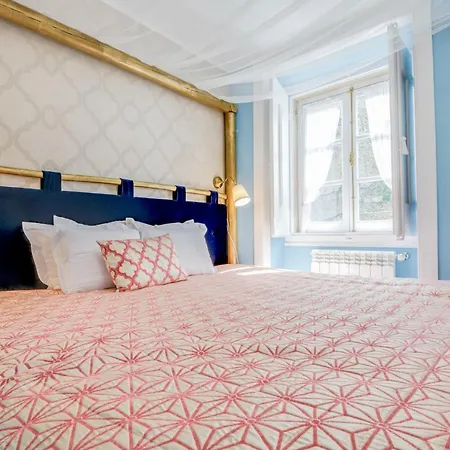 Luxa Charm House By Lovelystay Apartment