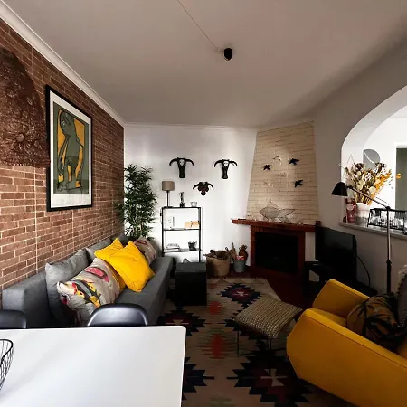 Apartment Castelinho Da Azoia - Checkinhome