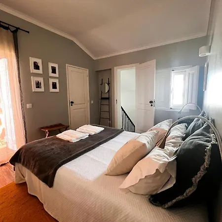 Castelinho Da Azoia - Checkinhome Apartment *