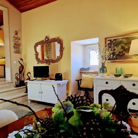 Casa Azenhas By Lisbon Village Holiday home