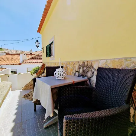 Casa Azenhas By Lisbon Village Holiday home *