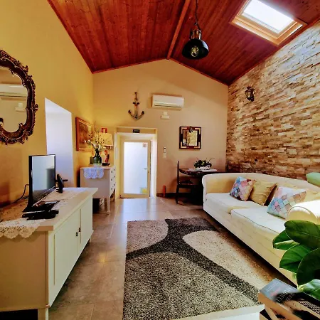 Casa Azenhas By Lisbon Village Holiday home *