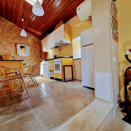 Casa Azenhas By Lisbon Village Holiday home