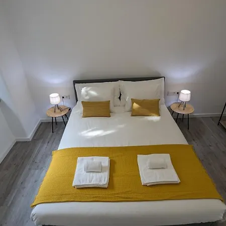 Golligo Apartment *