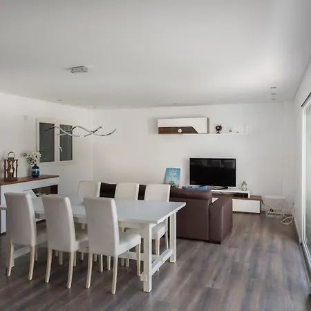 Amazing Retreat W/ Pool By Lovelystay Holiday home Sintra