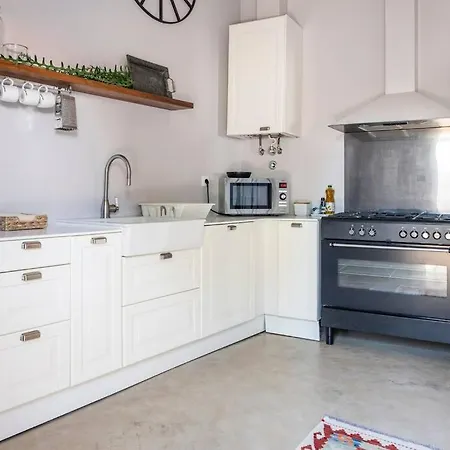 Boutique House With Pateo Holiday home *