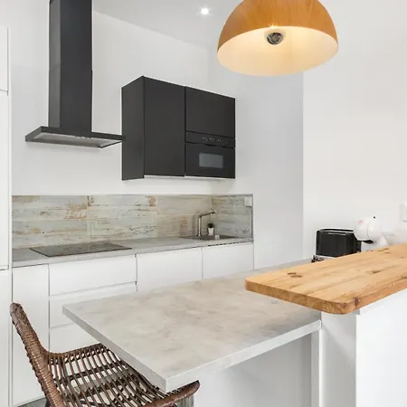 Apartment Retreat Residences By Lovelystay *