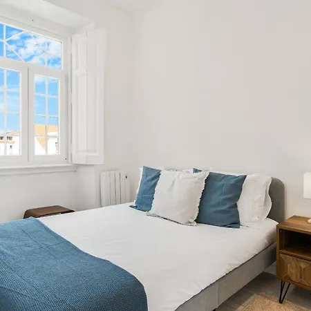 Retreat Residences By Lovelystay Apartment