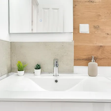 Apartment Retreat Residences By Lovelystay