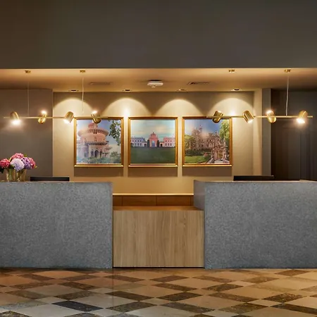 Hotel Nh Centro 4*