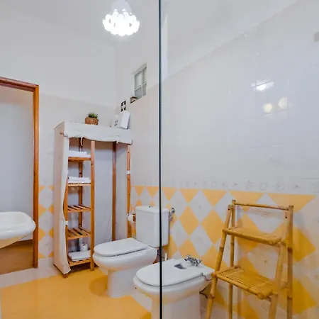 Magoito Villa *