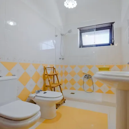 Magoito Villa *