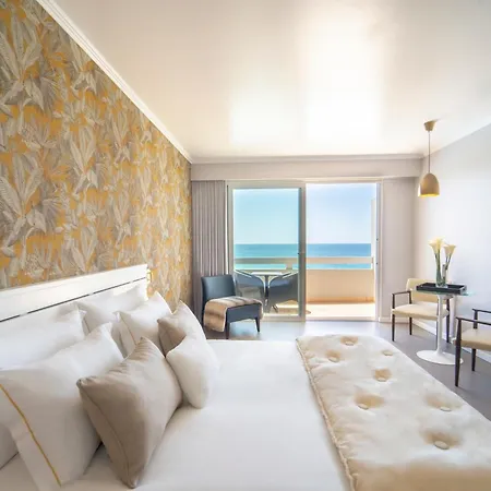 Hotel Arribas 4*