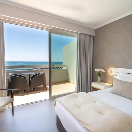 Hotel Arribas 4*