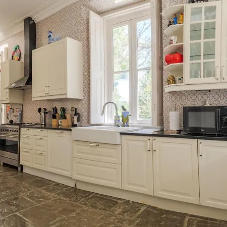 Luxurious Royal Estate In Historic Paradise Villa Sintra