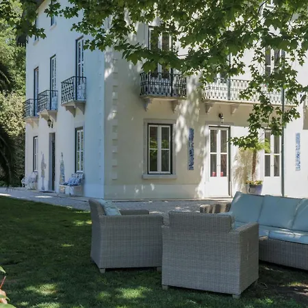 Luxurious Royal Estate In Historic Paradise