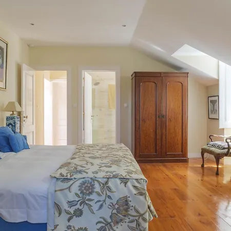 Luxurious Royal Estate In Historic Paradise Villa Sintra
