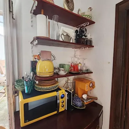 Available 2 * Sintra