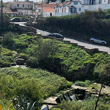 Azenhas Do Mar West Coast Design And Surf Apartment