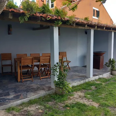 In - Casa Da Penha Ferrim Holiday home *