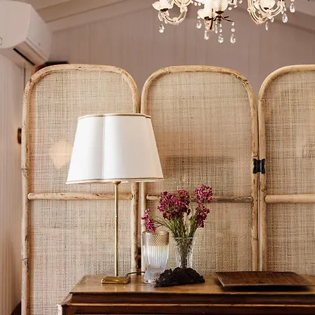 By Hansi Guest house