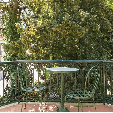 By Hansi Guest house Sintra